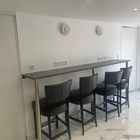 Dans Maison 아파트